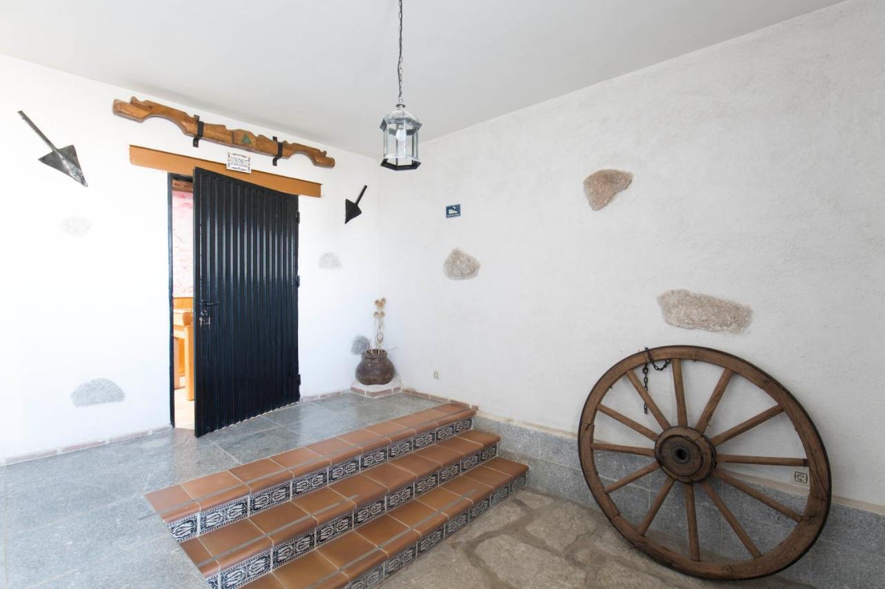 El Robledillo Villa Room photo