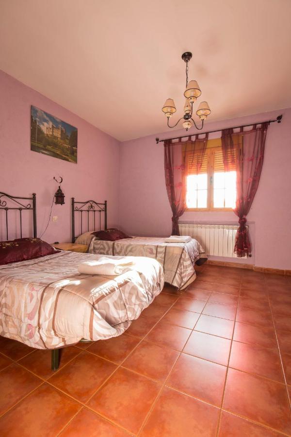 El Robledillo Villa Room photo